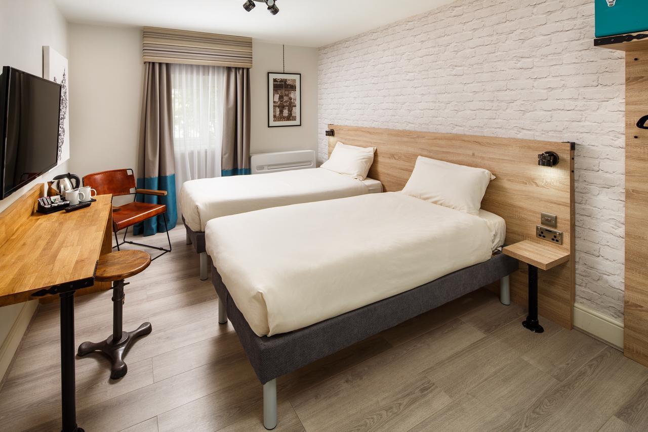 Ibis Styles Birmingham Oldbury Hotel Oldbury  Exterior photo
